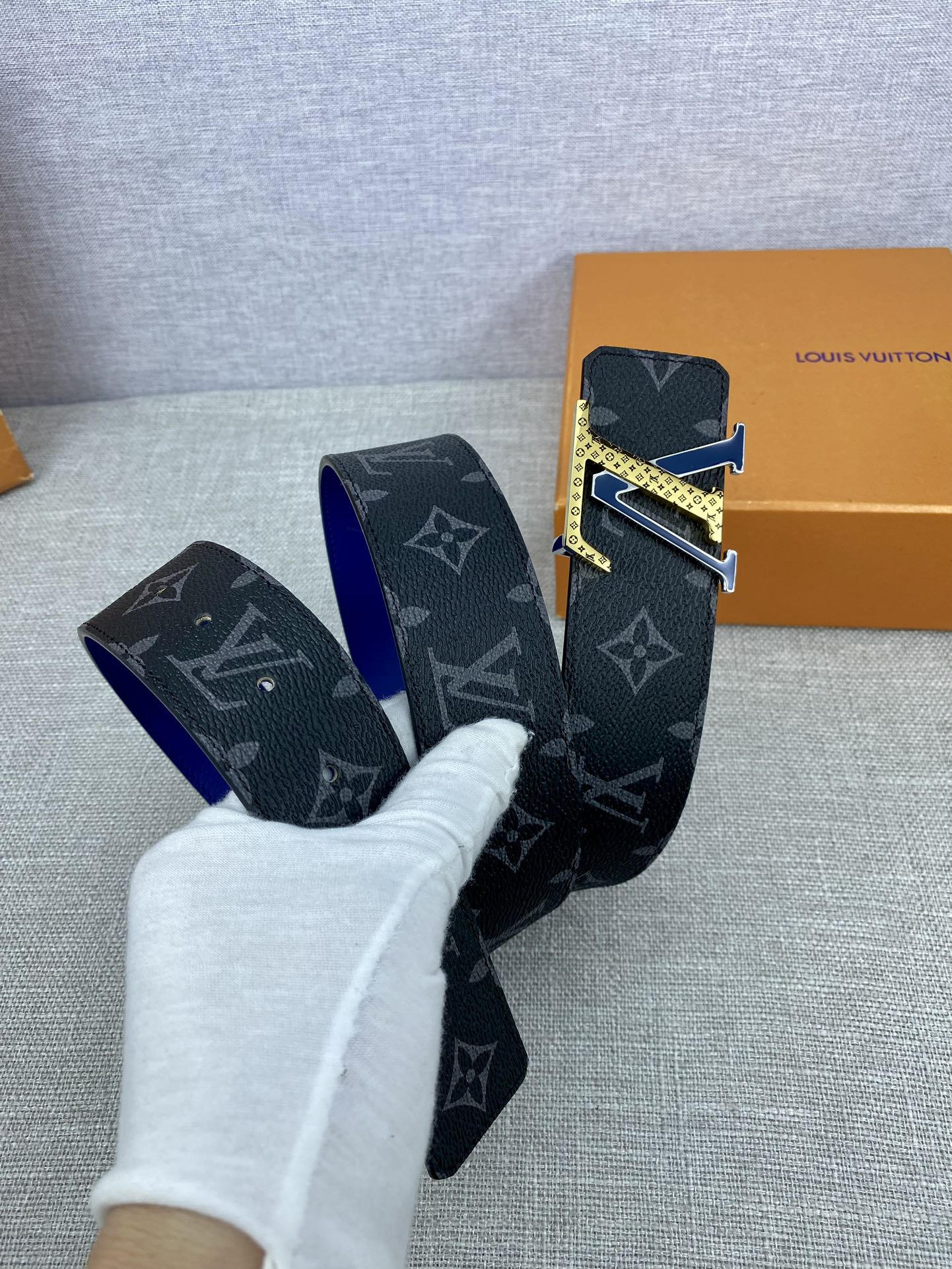 作为路易威登备受喜爱的设计之一LVI