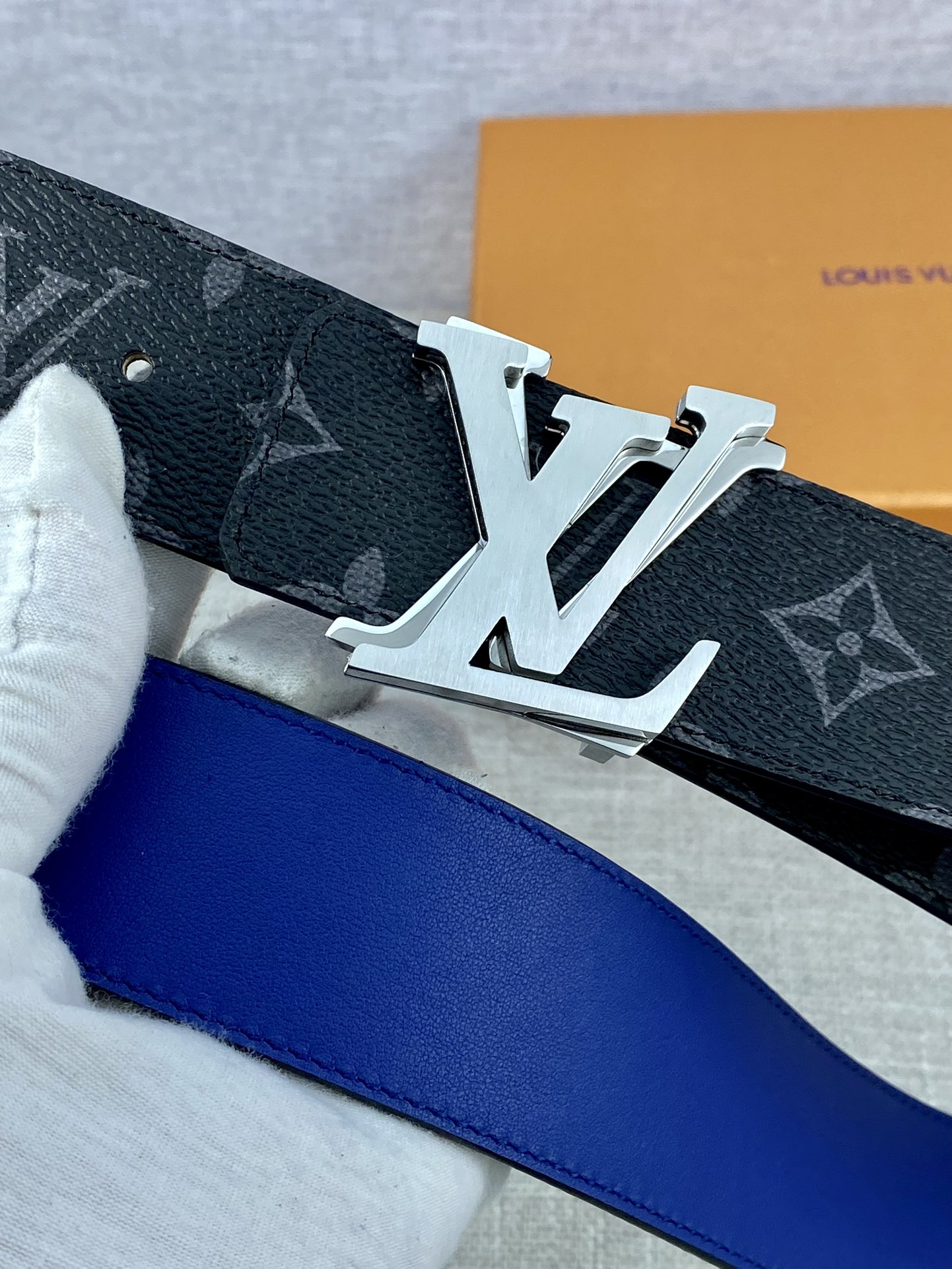 作为路易威登备受喜爱的设计之一LVI