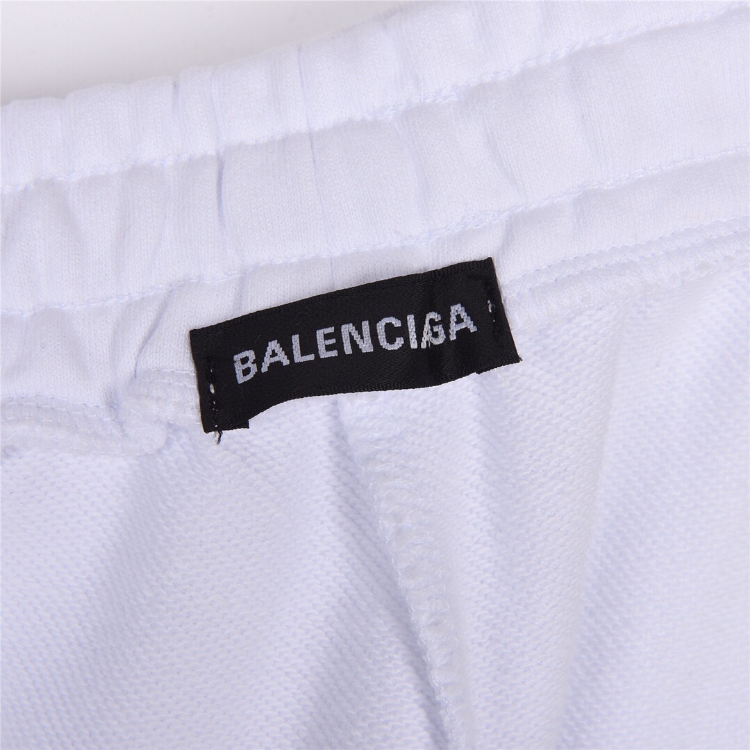 180 ARC＇TERYX始祖鸟与BALENCIAGA巴黎世家联名短裤