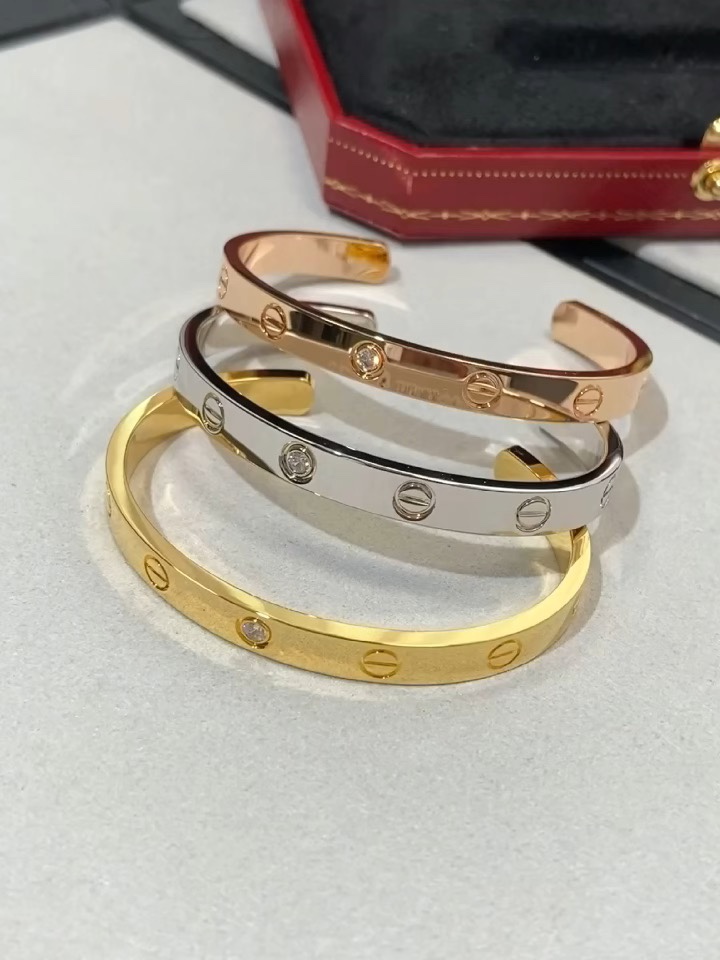 Cartier 玫瑰金、黄金、白金