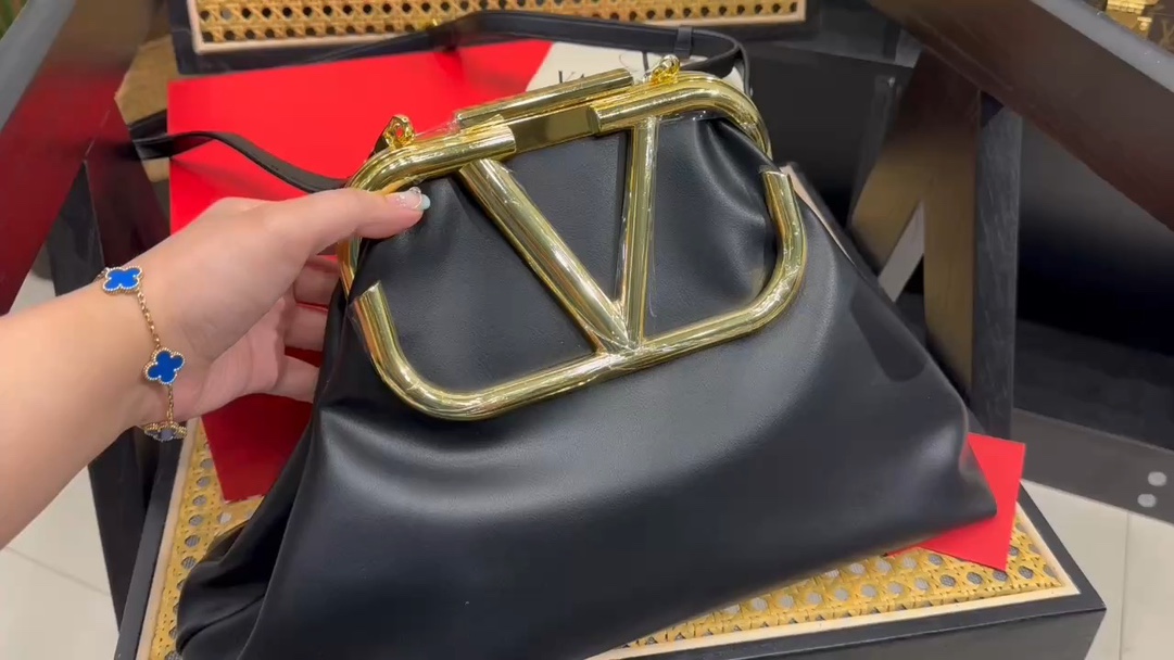 Yupoo Gucci Bags Watches Nike Clothing Jordan Yeezy Balenciaga Shoes
