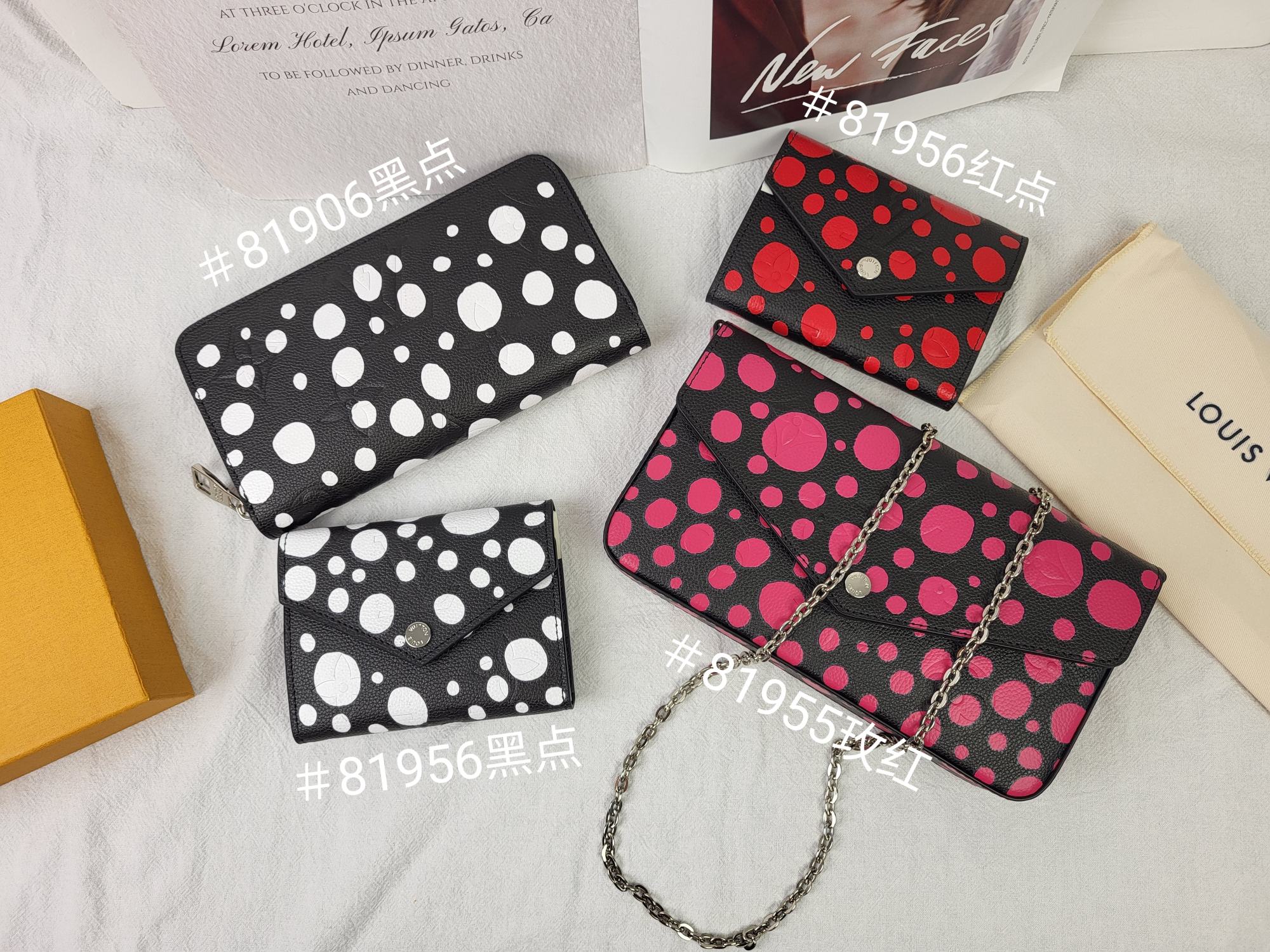 Louis Vuitton x Yayoi Kusama Zippy wallet open view