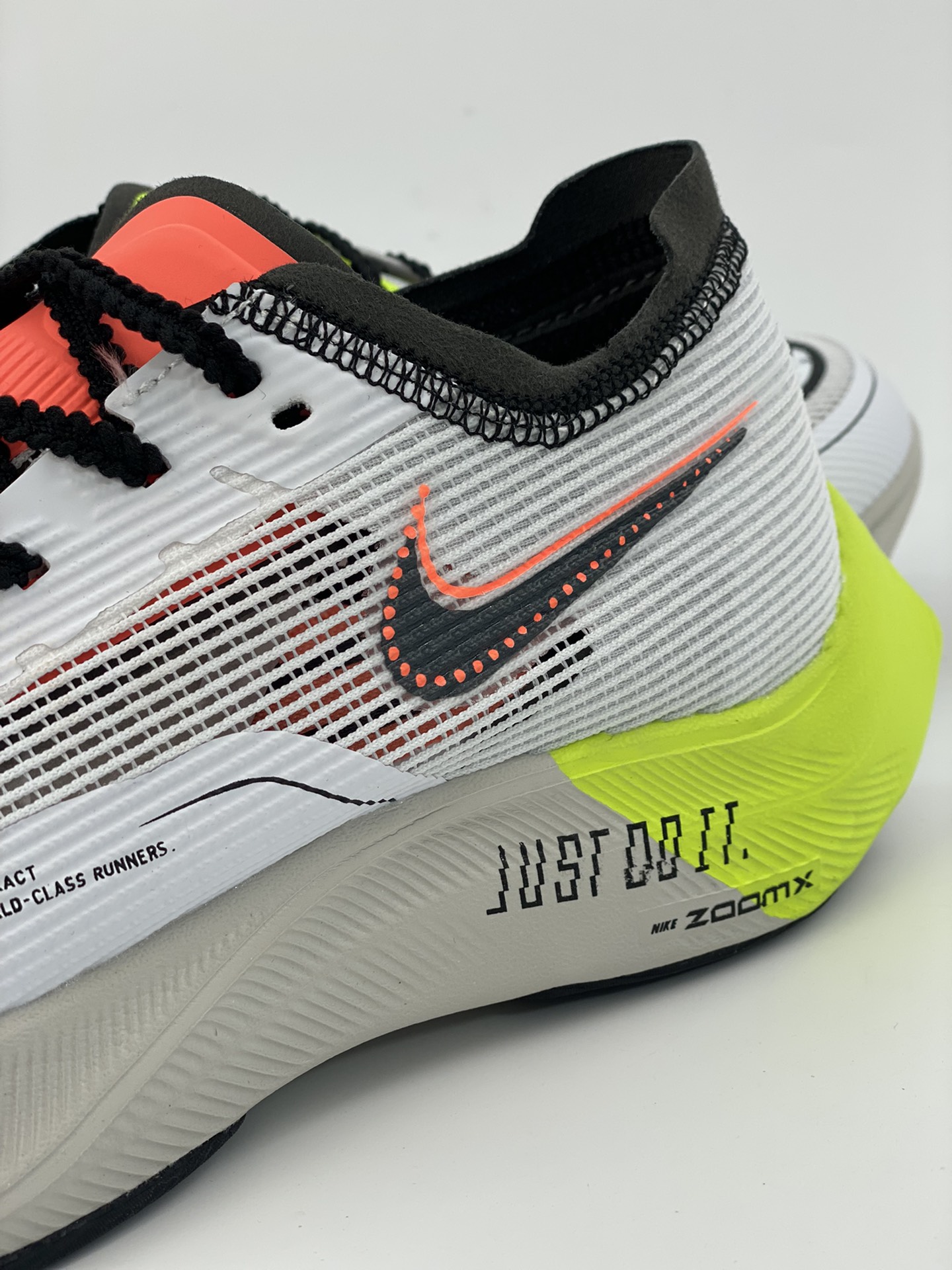 Nike ZoomX Vaporfly Next% marathon running shoes FB1846-101