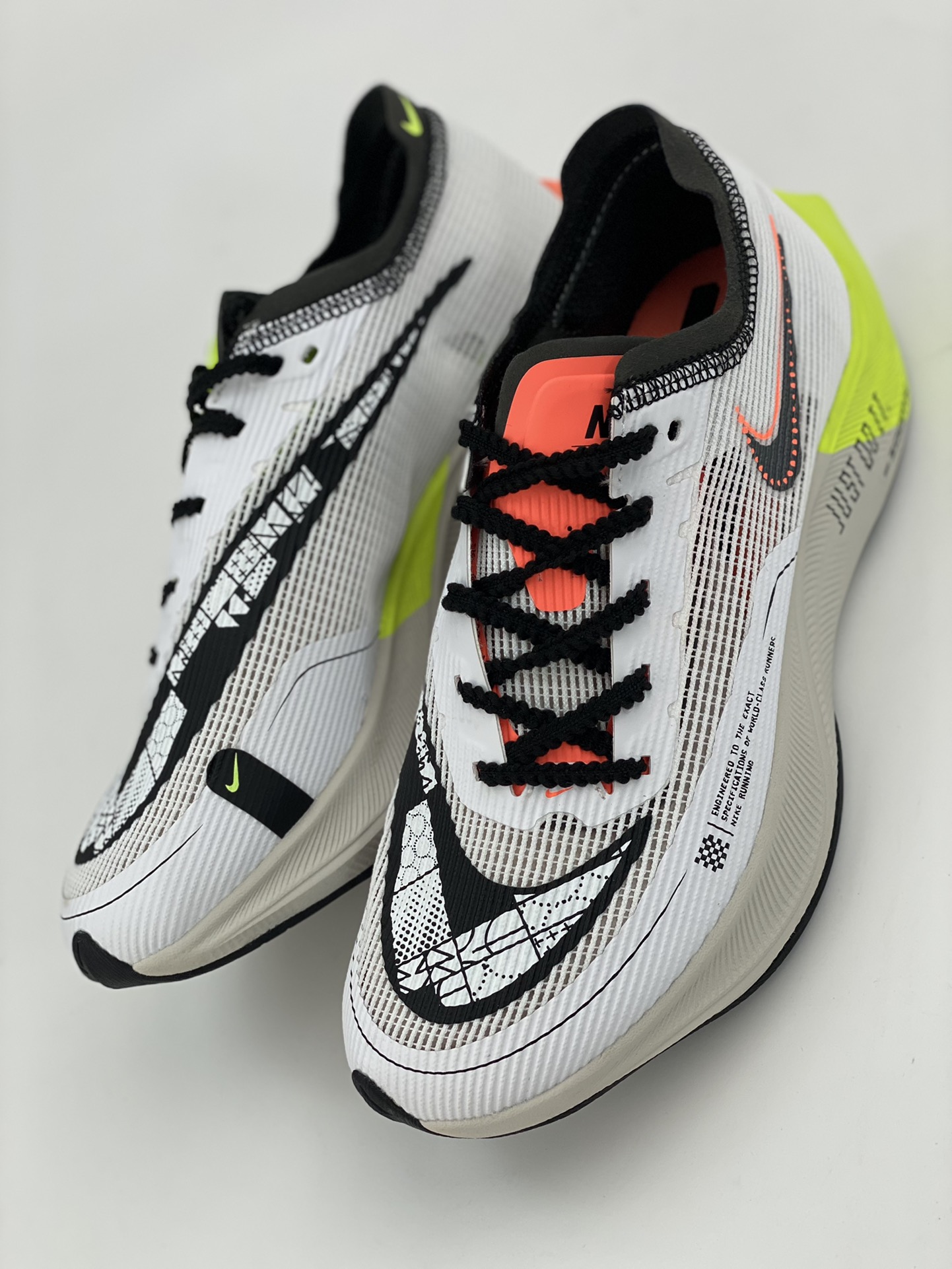 Nike ZoomX Vaporfly Next% marathon running shoes FB1846-101