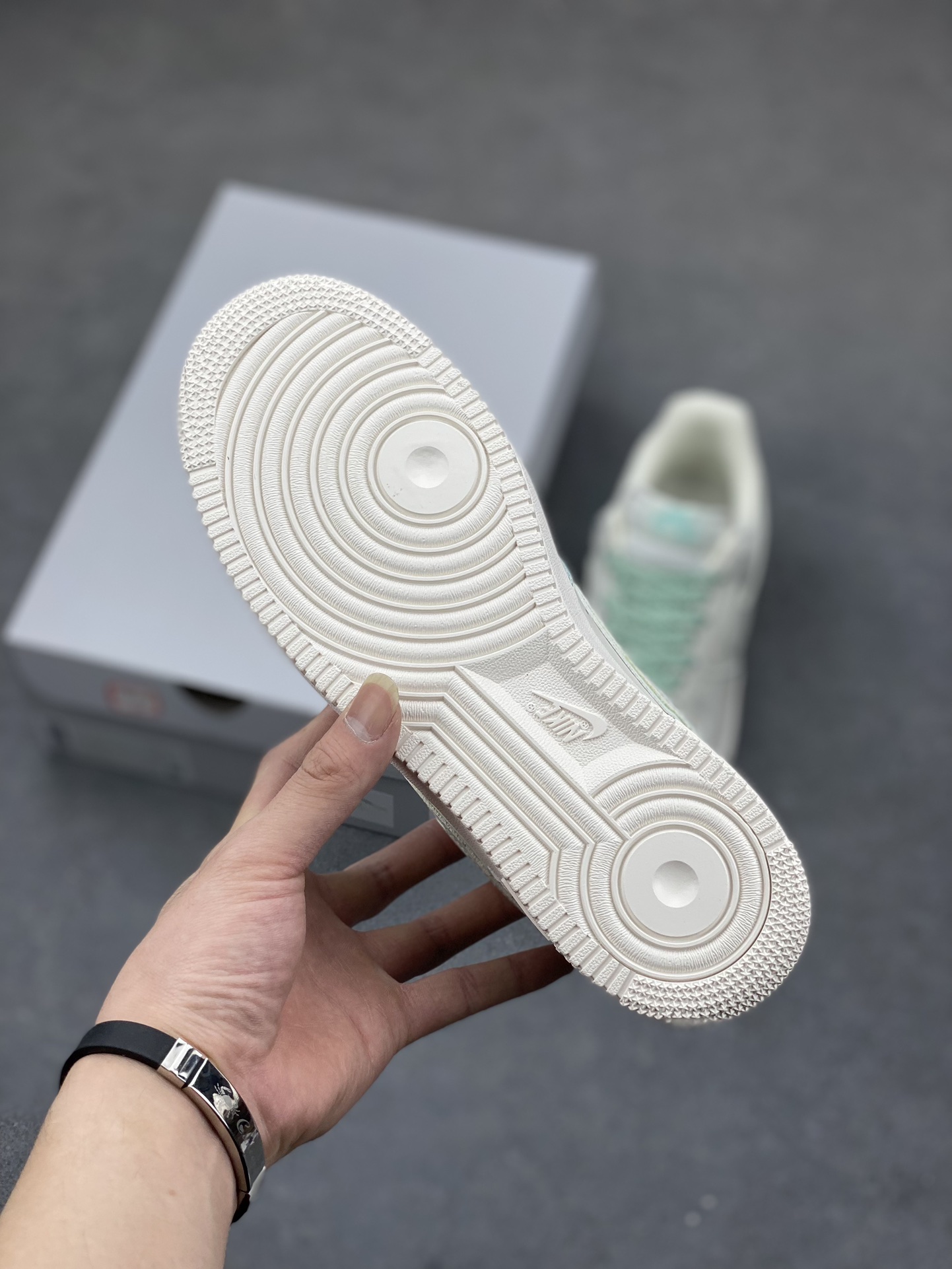 Nike Air Force 1 Low '07 'Lola Bunny' Cream White Casual Sneakers 7 i1685213114 1577 5