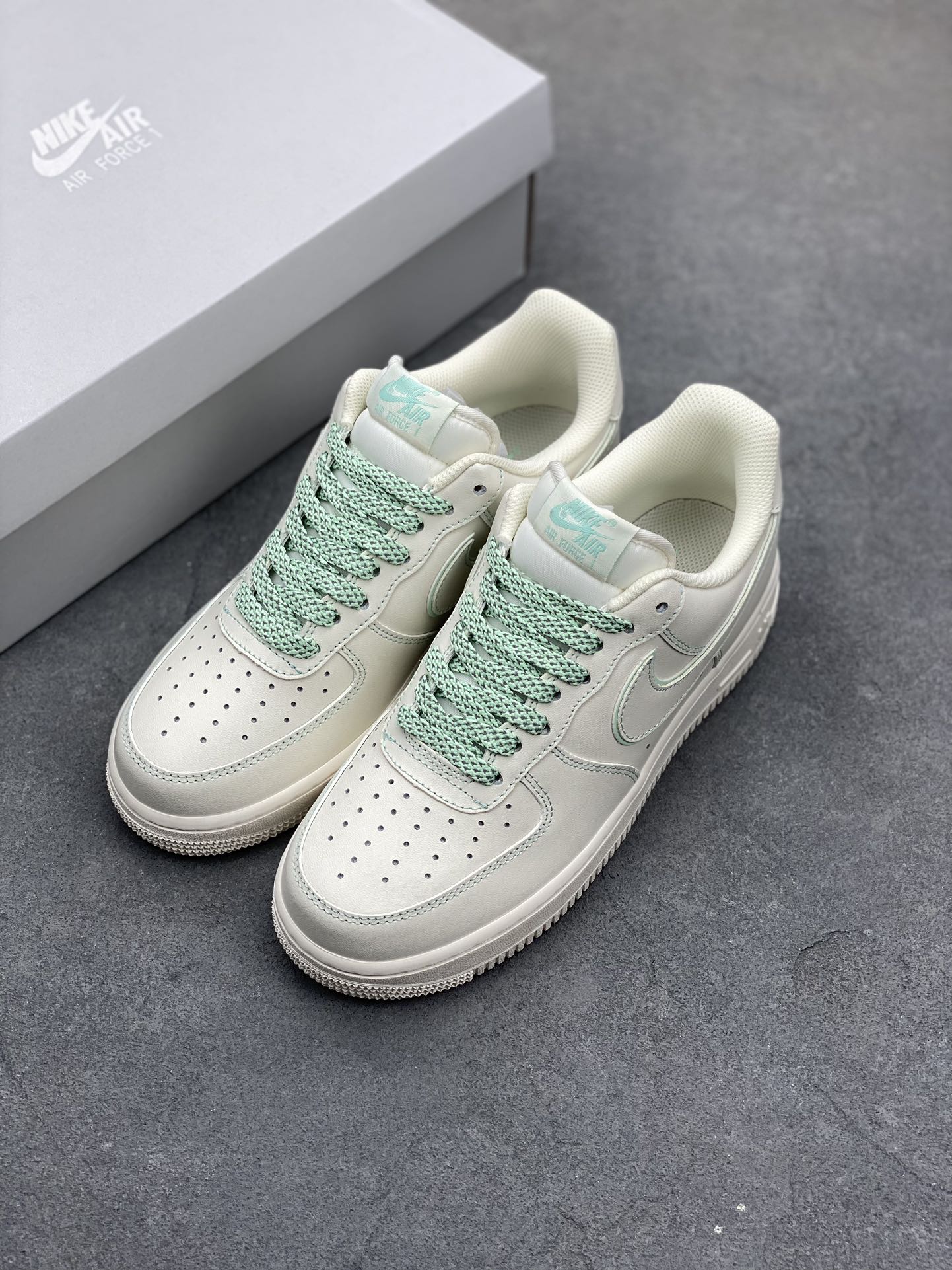 Nike Air Force 1 Low '07 'Lola Bunny' Cream White Casual Sneakers 9 i1685213114 7344 7