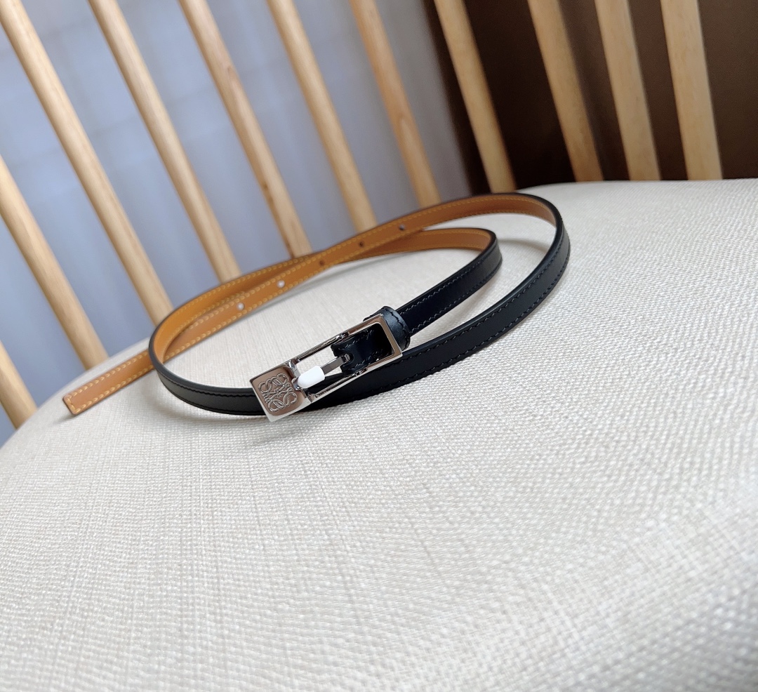 LOEWE罗意威专柜最新同款腰带[庆