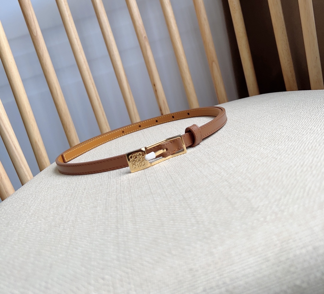 LOEWE罗意威专柜最新同款腰带[庆