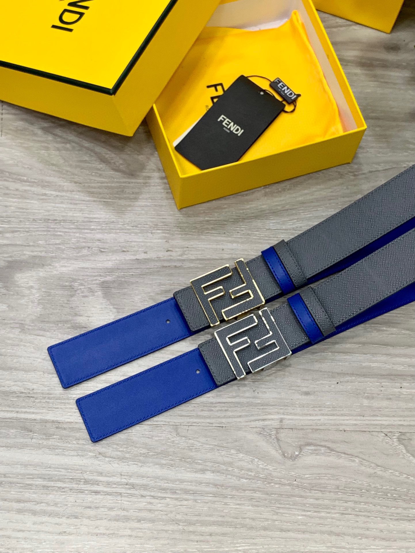 FENDl芬迪宽40MM双面原版小牛