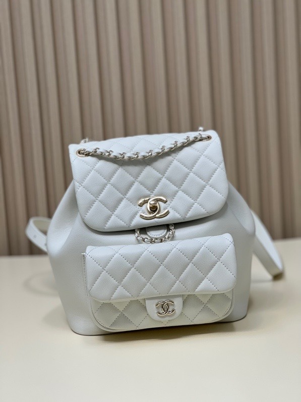 ✨𝘿𝙪𝙢𝙖 Mochila grande de piel de becerro, color blanco