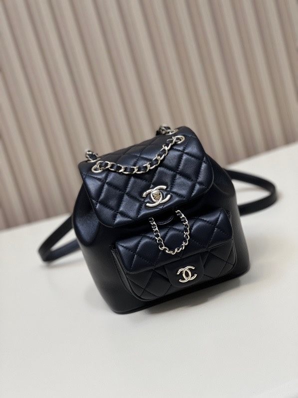 ✨𝟮𝟮𝐚 𝐃𝐔𝐌𝐀 Mochila de piel de oveja