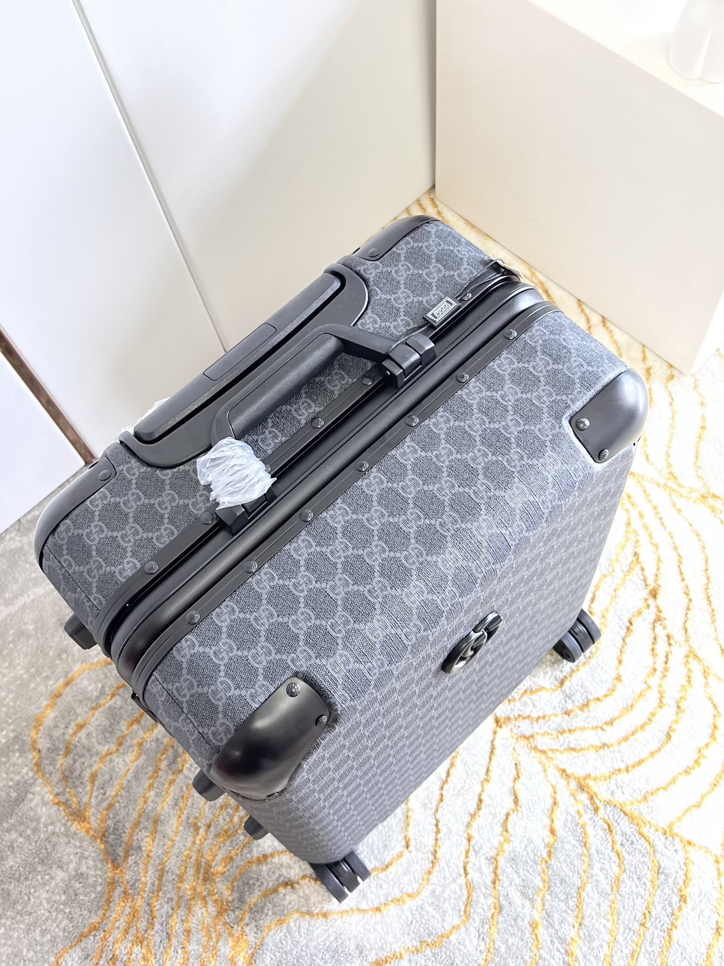 Gucci Horizon Monogram Rolling Luggage | Travel in Style and Sophistication 8 i1685253668 237 6