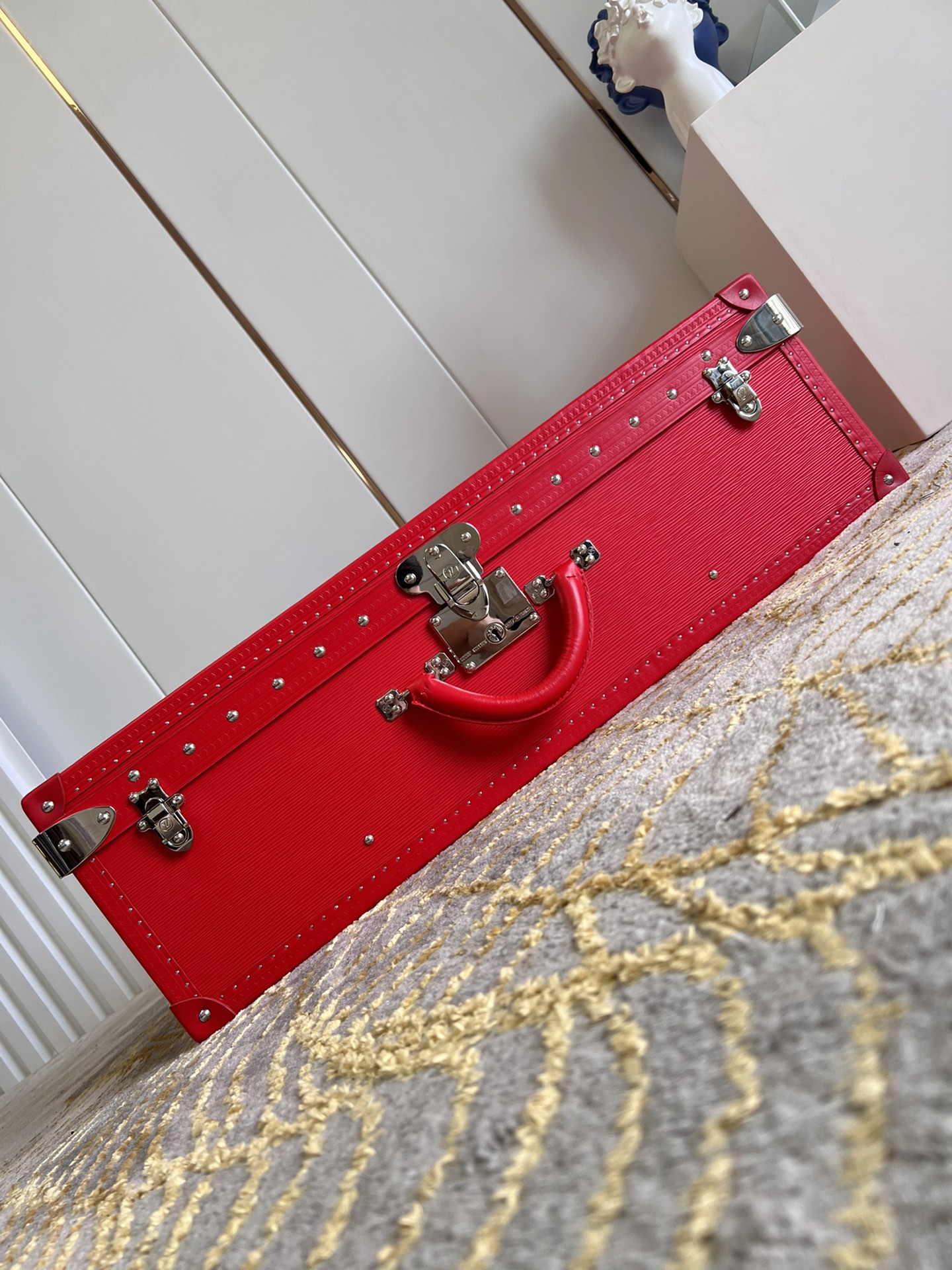 NO:400203,Red water corrugated hard box Details, LV [original leather], louis vuitton19860909红色水波纹硬箱 细节图,LV【原厂皮】,louis vuitton,Bag