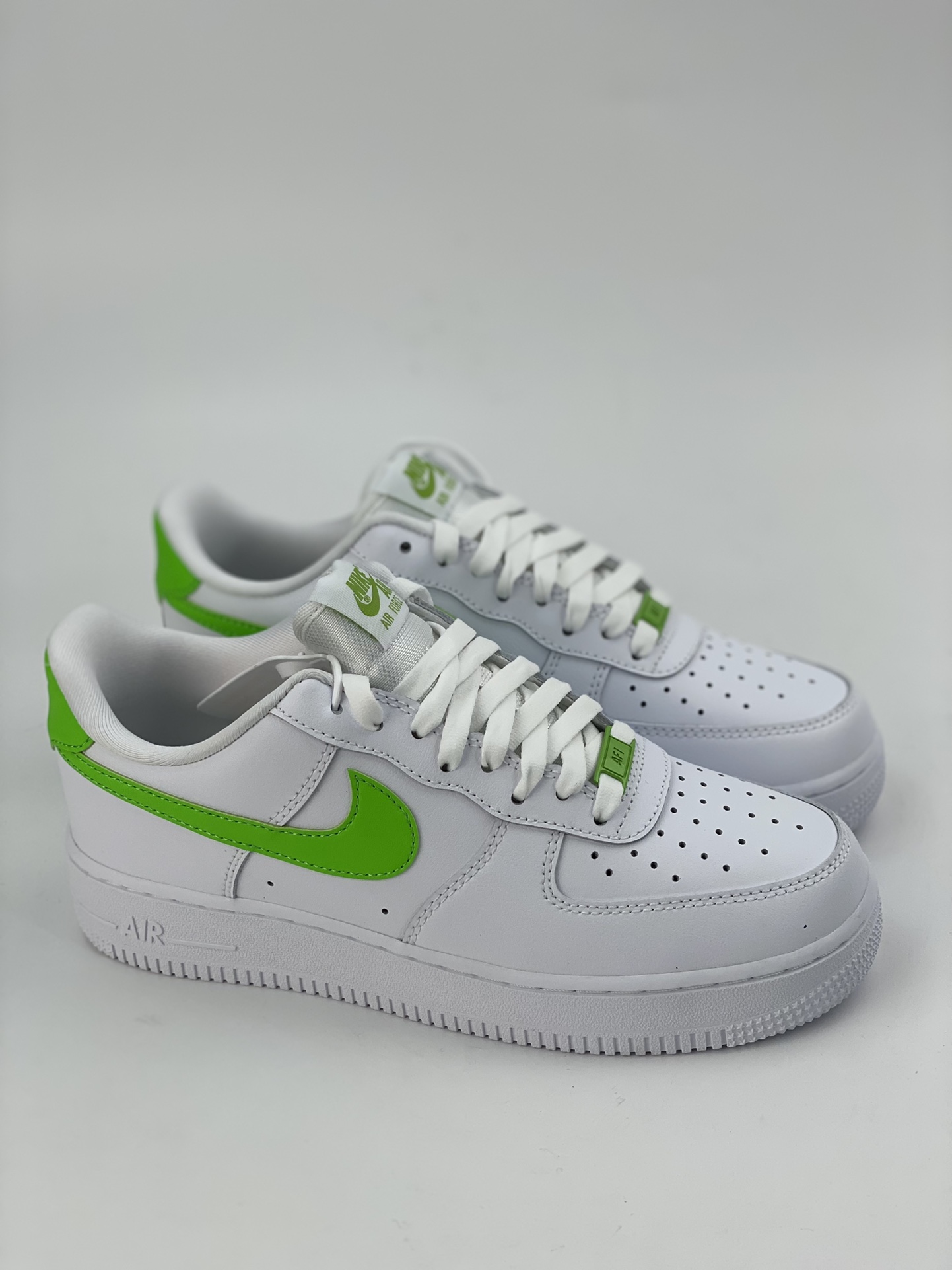 Nike Air Force 1 Low 07 White Sports Green DD8985-112