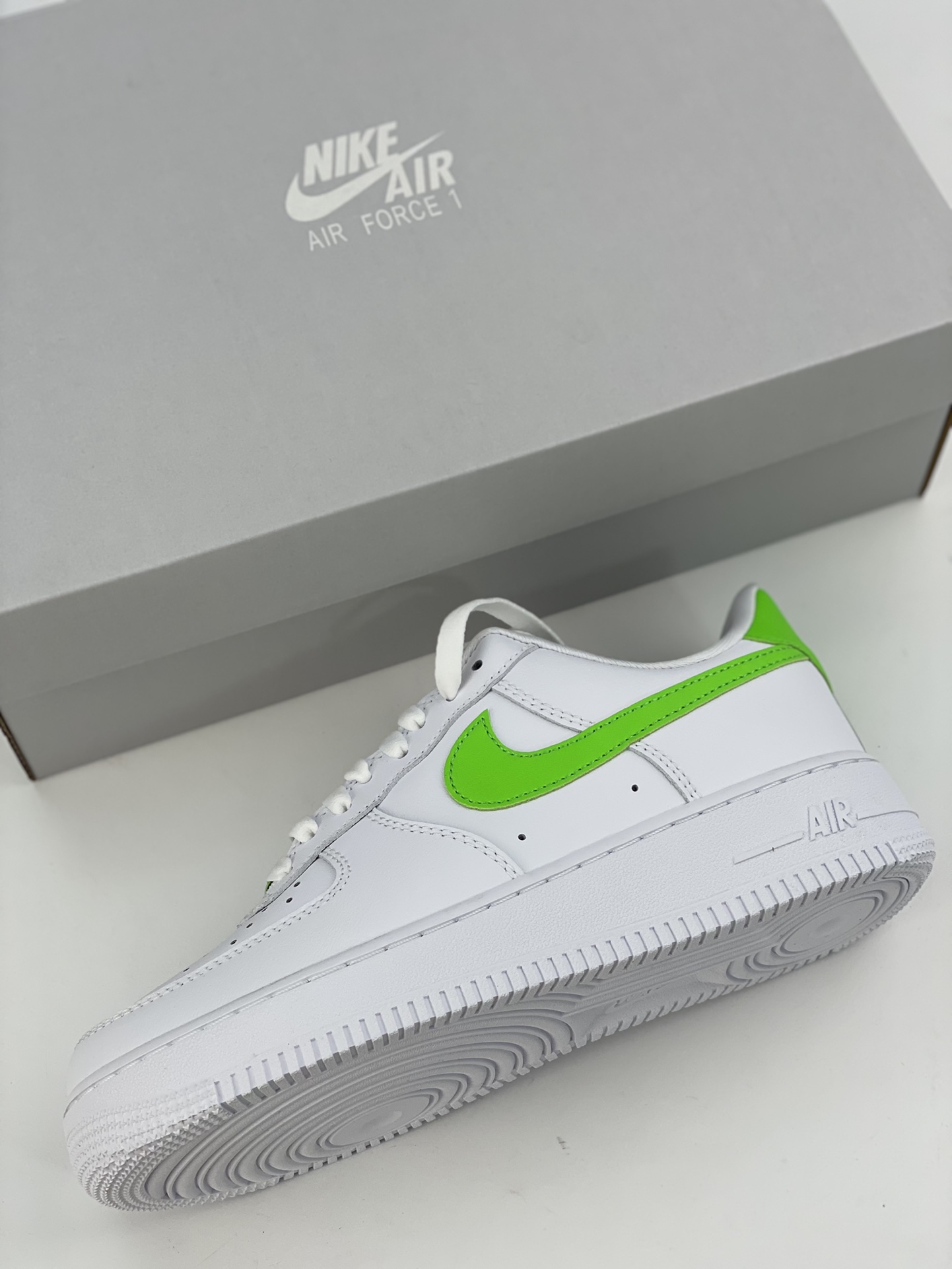 Nike Air Force 1 Low 07 White Sports Green DD8985-112