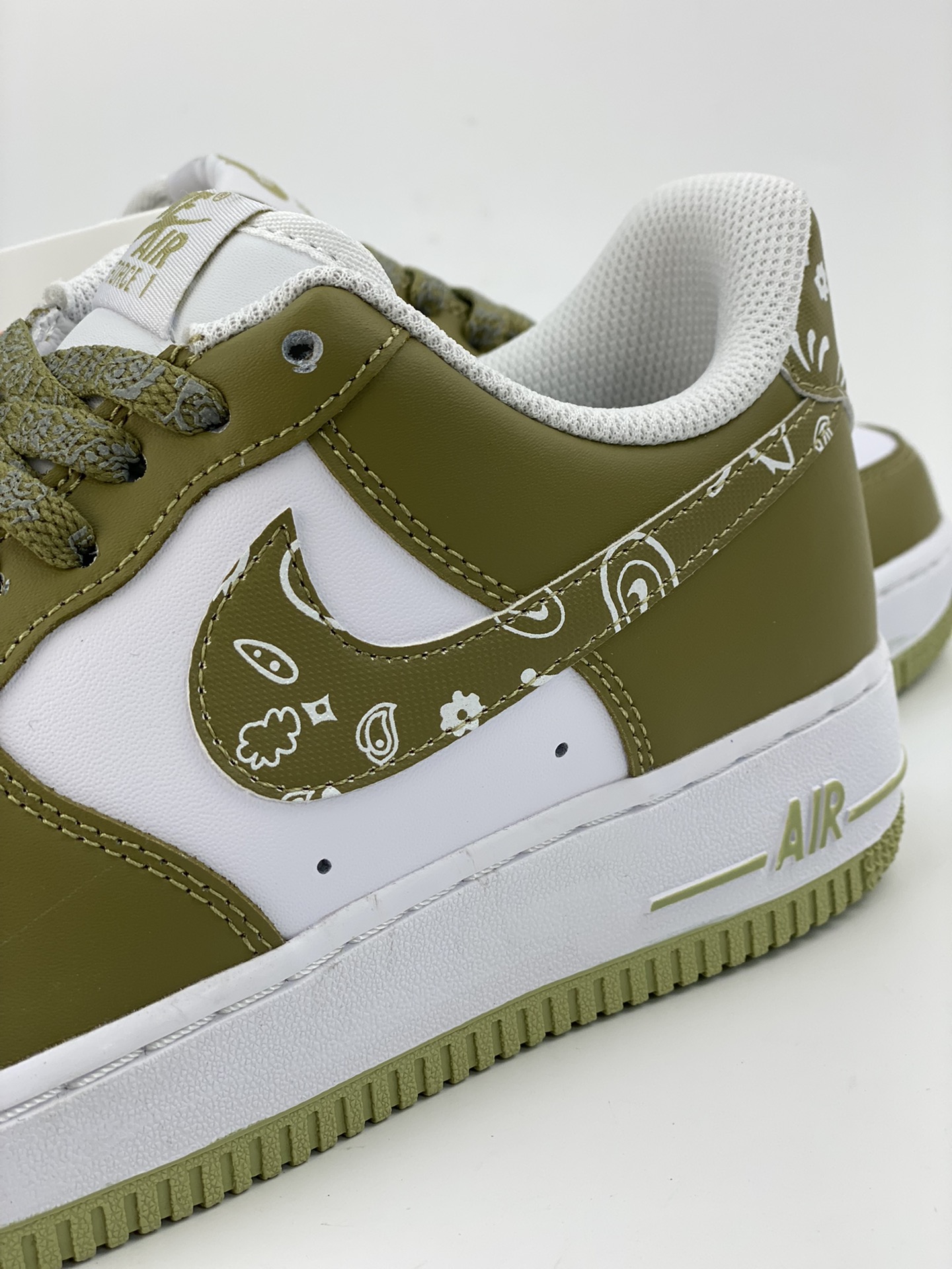 Nike Air Force 1 Low 07 White Green Cashew Flower XM6386-556