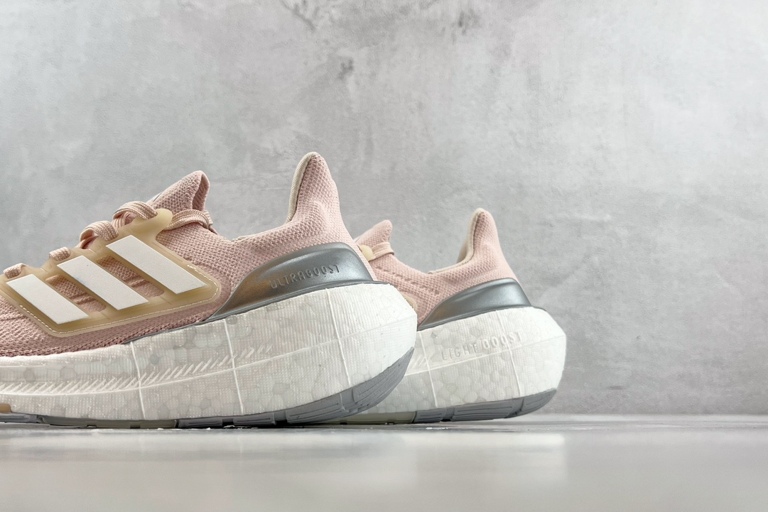 adidas Uitraboost Light Pink HQ8600