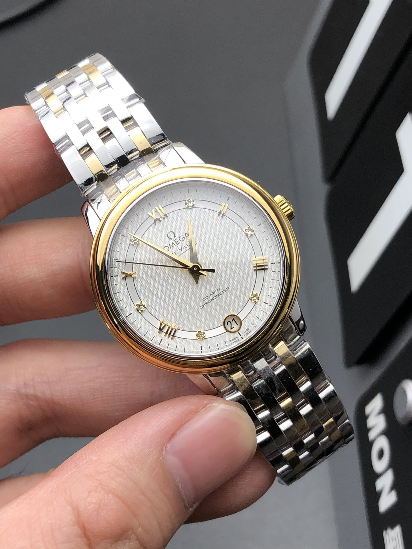 Omega MKS 女蝶飞