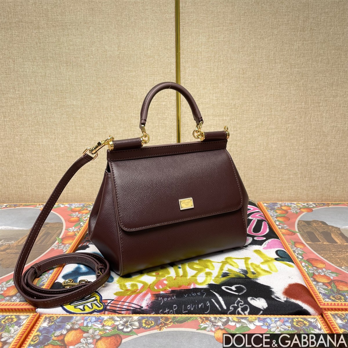 Dolce & Gabbana Sicily Small Red Leather Shoulder Bag - Iconic Design 4 a1685291880312 3882