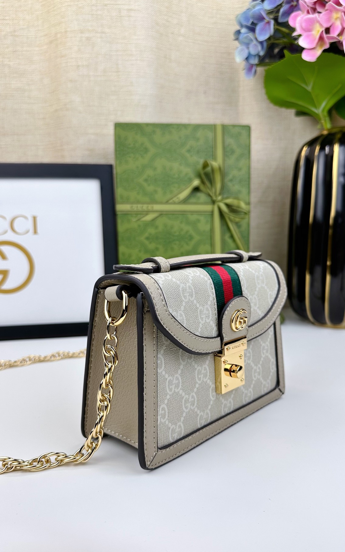 Supreme Ophidia Mini Shoulder Bag - クラシックなデザインと高級感