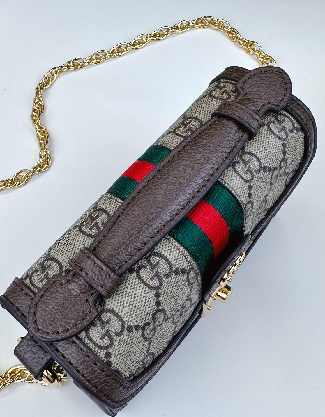 Supreme Ophidiaミニ肩背包 - 30年代インスパイアのデザイン