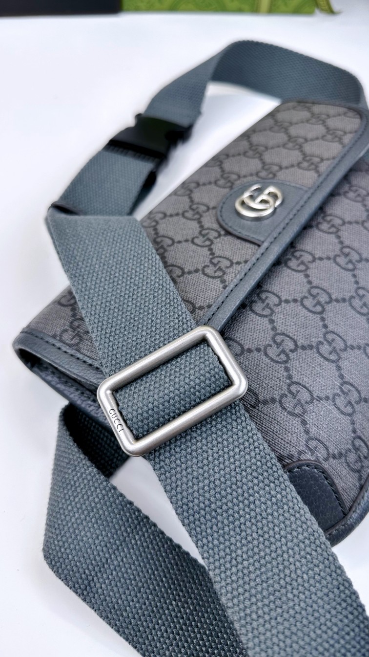 Gucci Ophidia GG小号腰包 - 現代的なデザインと伝統の融合