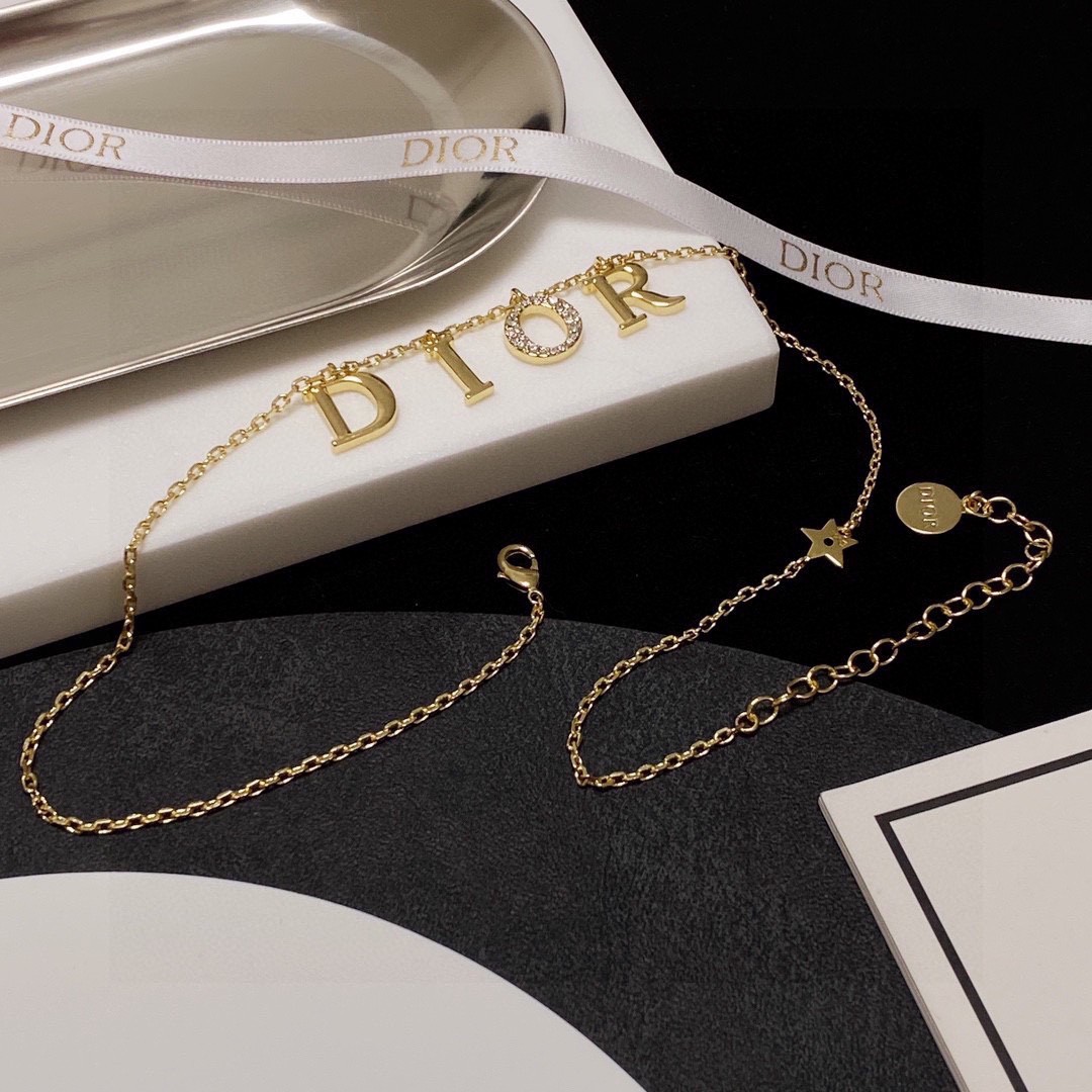 迪奥Dior流苏字母珍珠项链小红书推