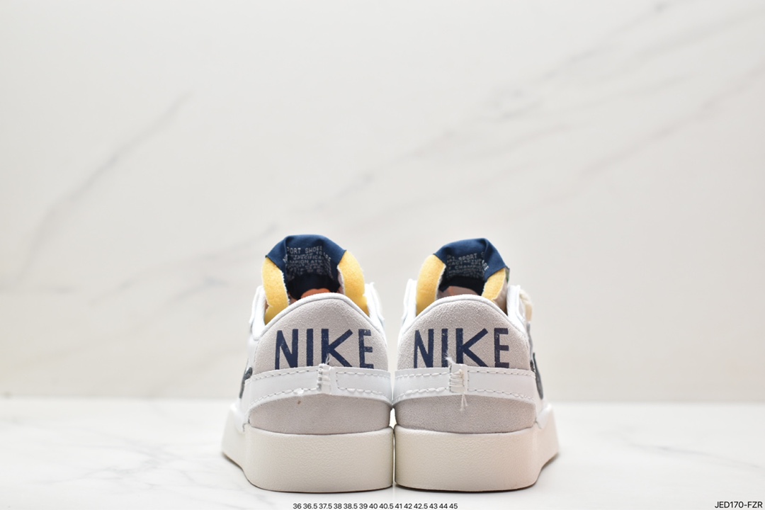 150 Nike Blazer Low '77 SE百搭单品 全新焕新升级经典 Blazer 鞋款，大号 Swoosh 突出新时代更加张扬的潮流感，对经典的又一次改良升级。大号 Swoosh 设计结合宽大鞋带，符合当下潮流意趣，橡胶外底融入凸起人字形底纹增添几分户外感觉 货号：DO9777-001 尺码：36 36.5 37.5 38 38.5 39 40 40.5 41 42 42.5 43 44 45 ID:JED170-FZR