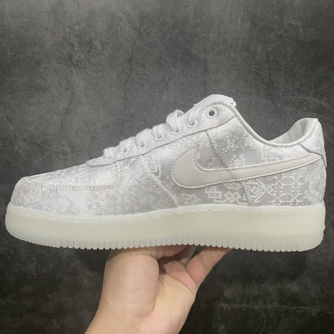 图片[2]-【Top纯原】CLOT x NK Air Force 1 空军联名白丝绸 AO9286-100目前市场仅有的高端版本n注意此版本鞋带没有打蜡 全套原原楦纸版 越南原大装底内置全气掌垫 采用韩原国装进口丝绸内层采原用厂Sadisa头皮层料 双可层撕 可性玩极高3D精准雕刻纹理晰清细致 全套同官步方原厂配件官正方确原盒包装 中底原拉厂帮  尺码：36 36.5 37.5 38 38.5 39 40 40.5 41 42 42.5 43 45 46-莆田鞋批发中心