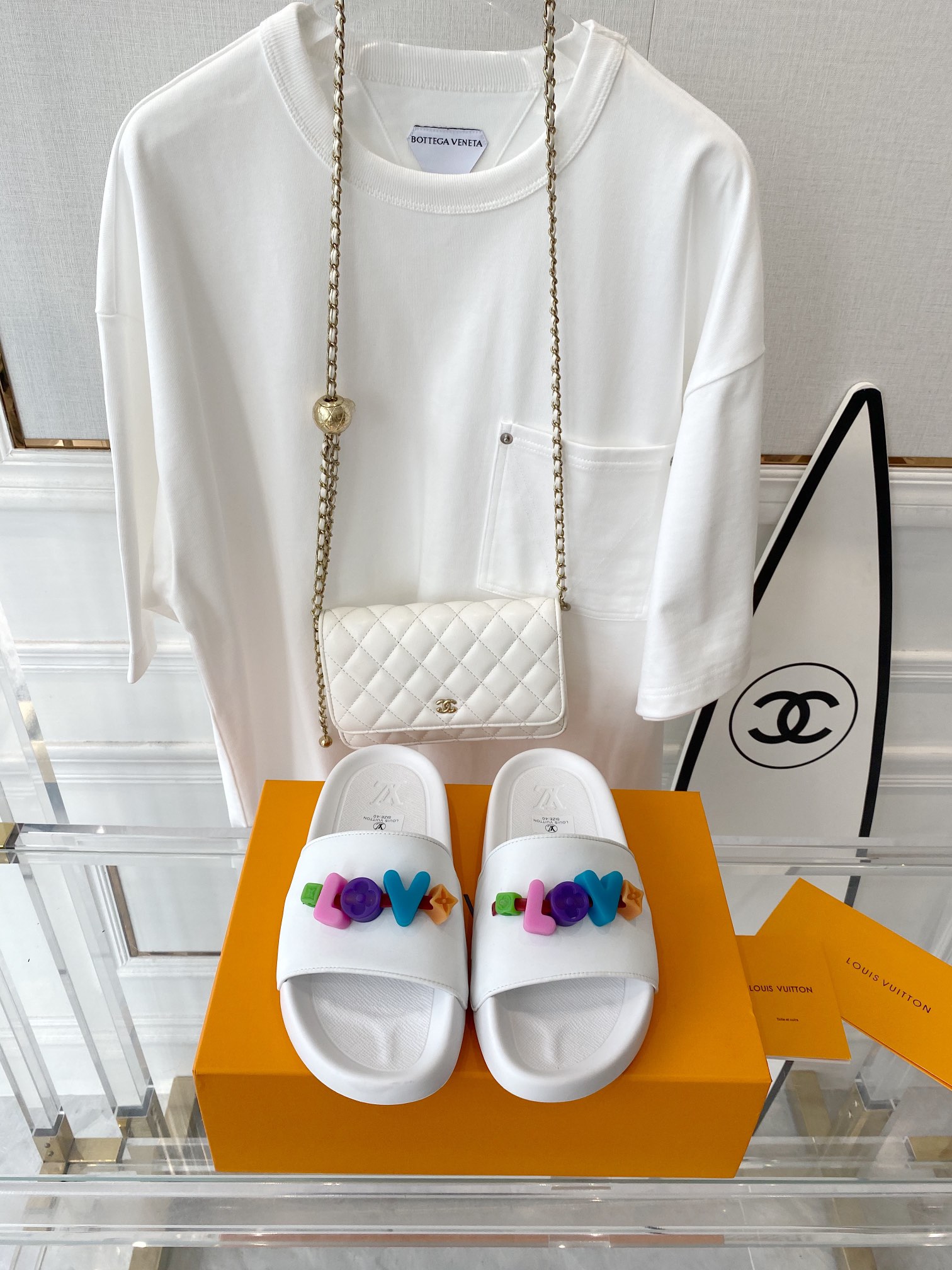 NO:280872,Exclusive new model of real-price donkey brand Lv high-version slippers The original development truly achieves 1:1. The top version is welcome to compare the market version code 35-45 (female model 40, male model 45 customized, cannot be returned or exchanged), louis vuitton, louis vuitton, slippers19860909实价独家新款 驴牌 Lv 高版本拖鞋 原版开发真正做到1:1 顶级版本欢迎对比市场版本码35-45（女款40,男款45订做不能退换）,,louis vuitton,louis vuitton,slippers,Men's shoes