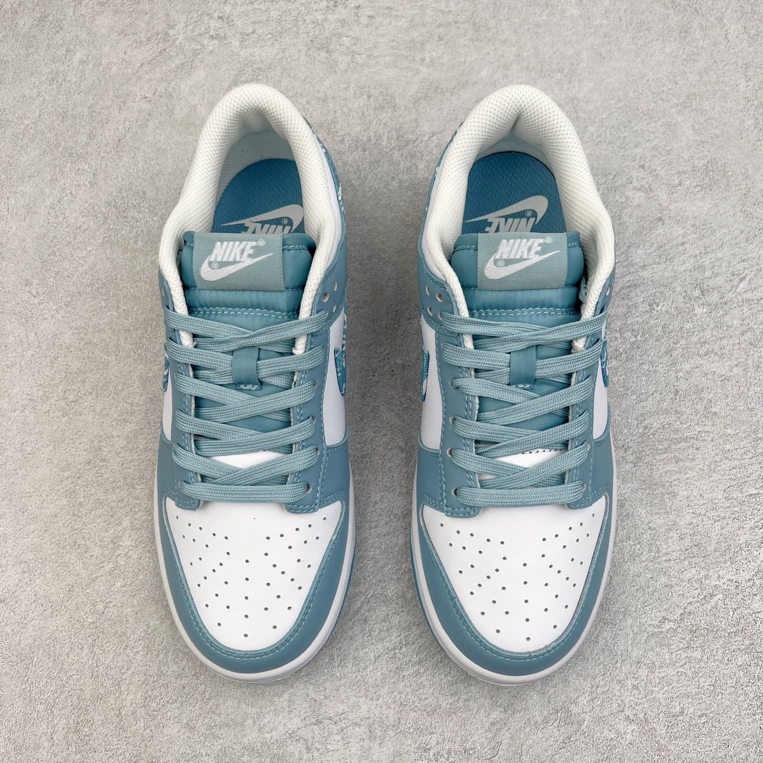 图片[2]-零售💰180 ＃KZ神版福利回馈‼NK Dunk Low \”Blue Paisley\” 蓝色佩斯利腰果花 DH4401-101 毫无疑问市场中端王者 全码福利开炸 长期补货价格一步到位 毫无疑问市场中端王者 实力大厂出品 新配色陆续开发 利润个位数只为口碑 全套原纸板楦头开发 确保原汁原味 完美呈现DUNK版型 一比一鞋头弧度高度鞋身弧度 此版本只针对中端市场 皮料材质有所更替 其他数据细节工艺流程均保持一致 绝不口嗨 细节品控鞋型随意对比 独家私模官方第六代原厂航空铝磨具打磨大底 鞋头坡度极致还原 无解鞋型 原盒原配 圈内天花板工艺 原厂玻璃冲刀 超高清洁度 全鞋零毛边皮料切割 原厂中底布点胶 中底布拉帮走线遵循公司 SIZE：36 36.5 37.5 38 38.5 39 40 40.5 41 42 42.5 43 44 44.5 45 46 47.5 编码：by1936080-运动鞋