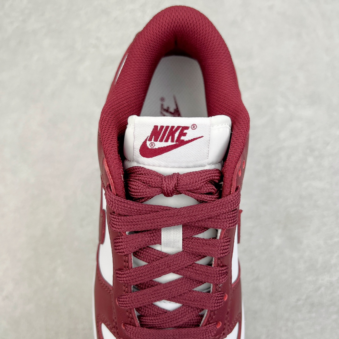 图片[5]-零售💰180 ＃KZ神版福利回馈‼NK Dunk Low \”Bordeaux\” 波尔多白酒红 DD1503-108 毫无疑问市场中端王者 全码福利开炸 长期补货价格一步到位 毫无疑问市场中端王者 实力大厂出品 新配色陆续开发 利润个位数只为口碑 全套原纸板楦头开发 确保原汁原味 完美呈现DUNK版型 一比一鞋头弧度高度鞋身弧度 此版本只针对中端市场 皮料材质有所更替 其他数据细节工艺流程均保持一致 绝不口嗨 细节品控鞋型随意对比 独家私模官方第六代原厂航空铝磨具打磨大底 鞋头坡度极致还原 无解鞋型 原盒原配 圈内天花板工艺 原厂玻璃冲刀 超高清洁度 全鞋零毛边皮料切割 原厂中底布点胶 中底布拉帮走线遵循公司 SIZE：36 36.5 37.5 38 38.5 39 40 40.5 41 42 42.5 43 44 44.5 45 46 47.5 编码：by1936080-运动鞋