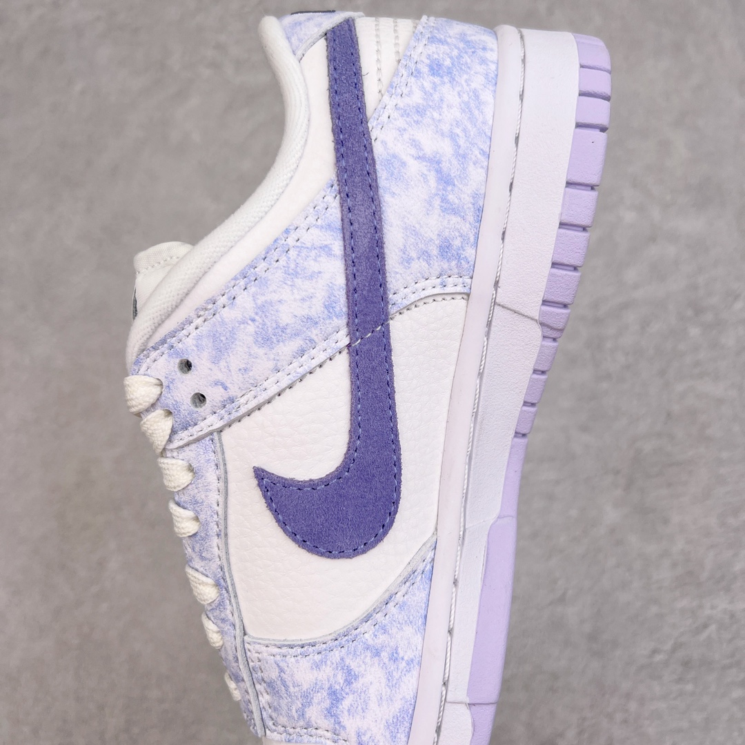 图片[7]-零售💰180 ＃KZ神版福利回馈‼NK Dunk Low Purple Pulse 紫色扎染 DM9467-500 毫无疑问市场中端王者 全码福利开炸 长期补货价格一步到位 毫无疑问市场中端王者 实力大厂出品 新配色陆续开发 利润个位数只为口碑 全套原纸板楦头开发 确保原汁原味 完美呈现DUNK版型 一比一鞋头弧度高度鞋身弧度 此版本只针对中端市场 皮料材质有所更替 其他数据细节工艺流程均保持一致 绝不口嗨 细节品控鞋型随意对比 独家私模官方第六代原厂航空铝磨具打磨大底 鞋头坡度极致还原 无解鞋型 原盒原配 圈内天花板工艺 原厂玻璃冲刀 超高清洁度 全鞋零毛边皮料切割 原厂中底布点胶 中底布拉帮走线遵循公司 SIZE：36 36.5 37.5 38 38.5 39 40 40.5 41 42 42.5 43 44 44.5 45 46 47.5 编码：by1936080-运动鞋