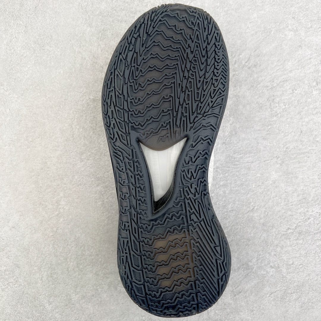 图片[9]-＃JC纯原 NK AIR ZOOM G.T. CUT 实战篮球鞋 DM5039-100 鞋身整体以多色拼接为主 全掌REACT+ZOOM STROBEL+后跟ZOOM 离地面更近的设计提供更快的反应速度 轻质双层网质鞋面 鞋面部分区域加强提供更好的控制力 低密度材料制成的鞋舌轻质舒适 后跟处分别配有“GT”字样和全新的鞋款系列Logo 男女鞋 尺码：36 36.5 37.5 38 38.5 39 40 40.5 41 42 42.5 43 44 44.5 45 46 47.5 48.5-选品中心