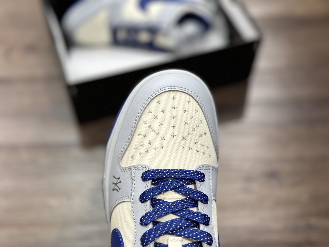 240 NIKE SB Dunk Low 低帮休闲运动鞋 FC1688-104