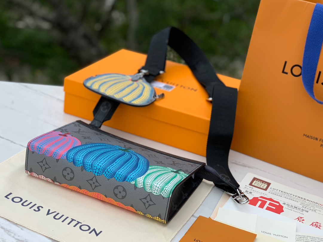 🌼 m81972尺寸 22×14.5×4.5cm香港贸易公司订单！LV x YK Gaston 男款二合