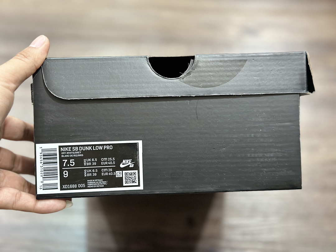240 NIKE SB Dunk Low 低帮休闲运动鞋 XD1688-005