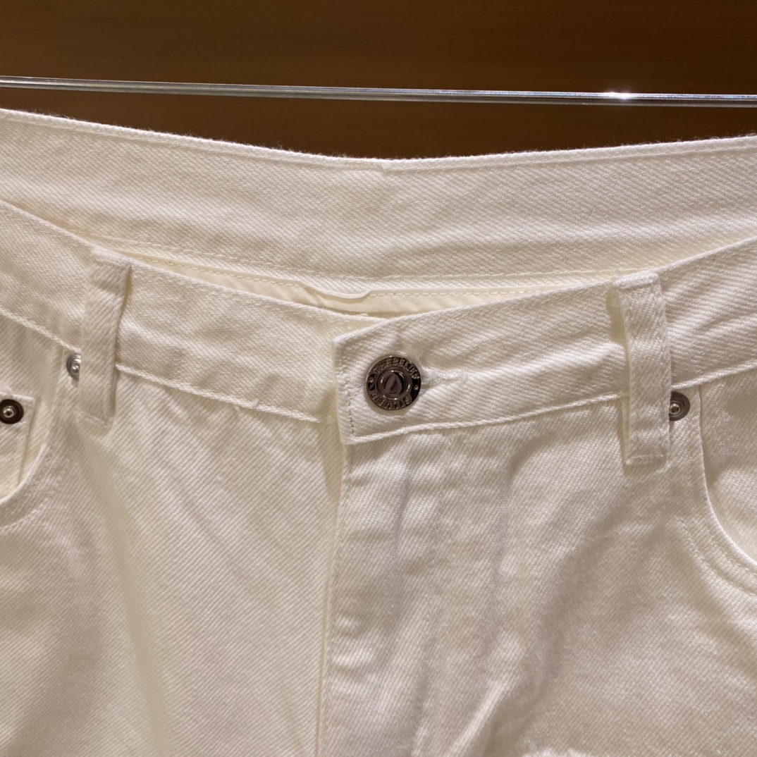 自己牌子@潮流水洗牛仔白色短裤高端品质原单订制牛仔设计洗水绝对是炎热夏季热捧让你上身就喜欢薄款弹力牛仔绝