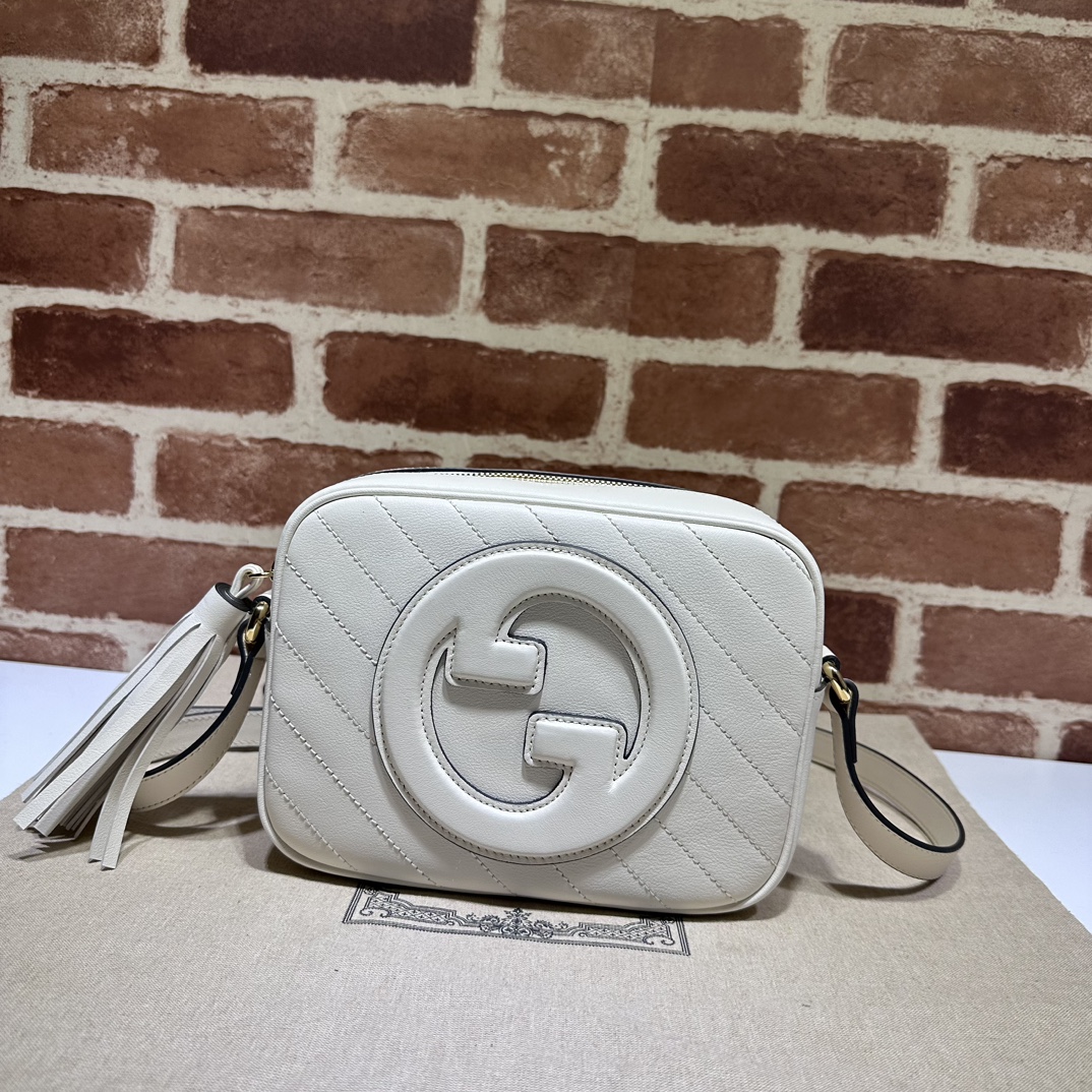 NO:202229,The quality of the counter, top-quality original goods, real-life photos!  Model number 742360 white ~ size width 21x height 15.5x side width 5cm, shipped. Buy, GUCCI [original leather], gucci19860909专柜品质,顶级原单货,实物实拍！款号742360白色～尺寸宽21x高15.5x侧宽5cm,出货了.批,GUCCI【原厂皮】,gucci,Bag