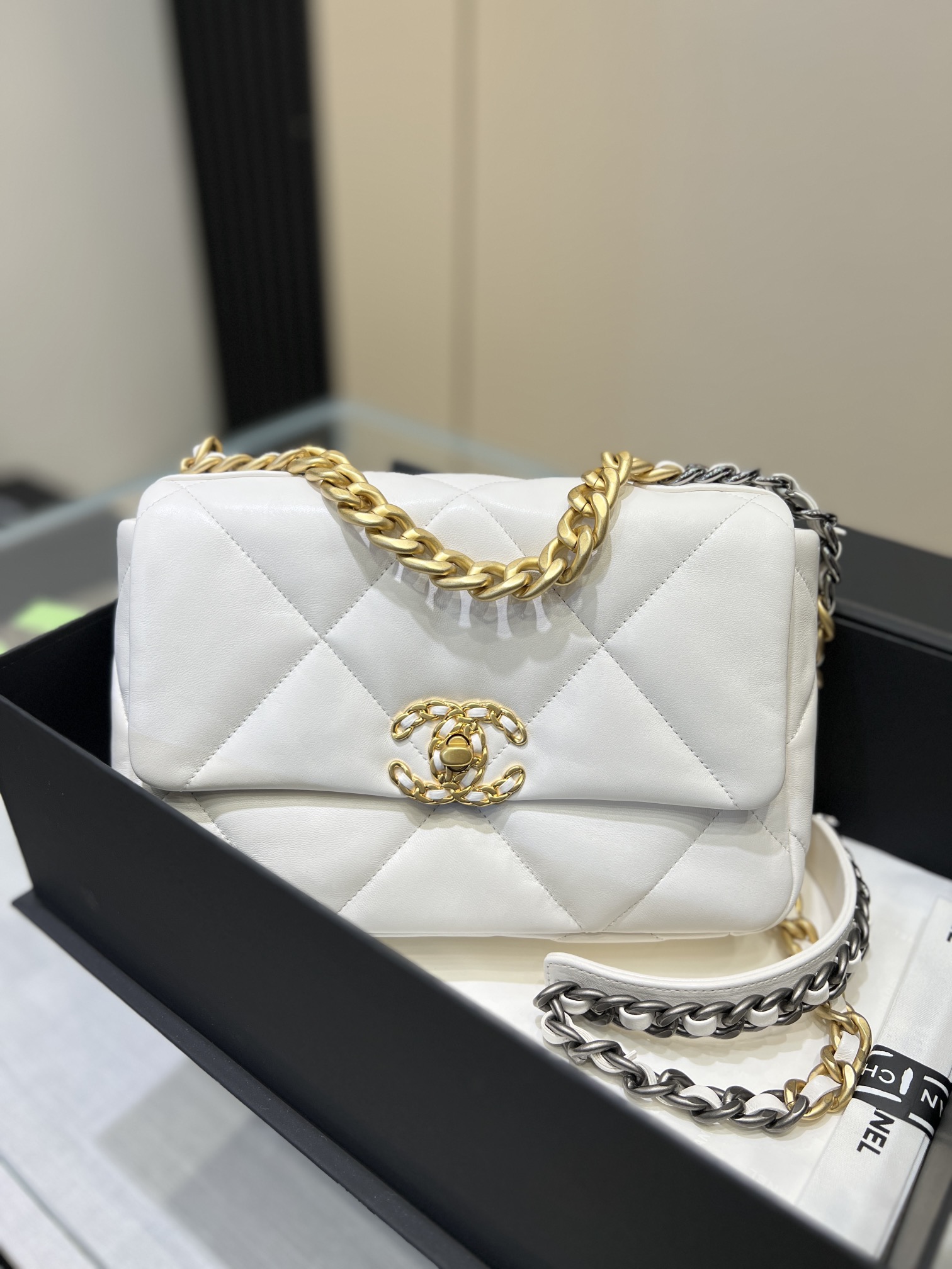 Online Sale
 Chanel 19 Belt Bags & Fanny Packs White