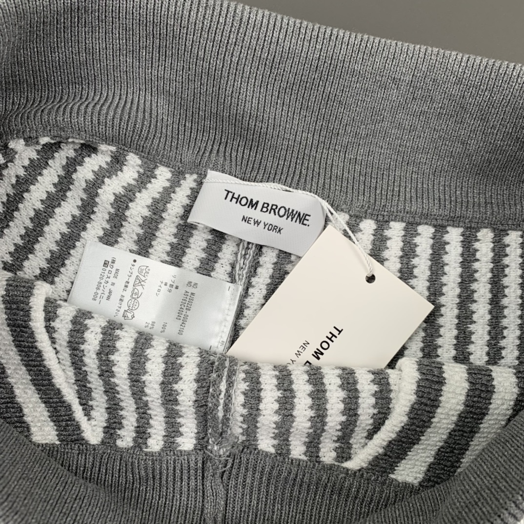 2024SS Tom Brown: Custom Knit Shorts with Muscular Knitting and Stylish Design - 图片 5