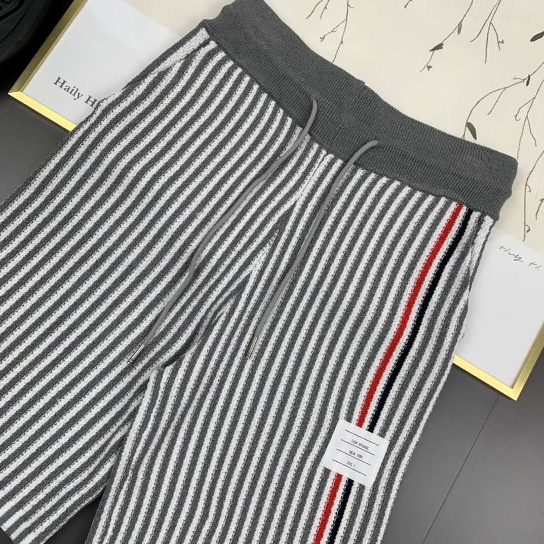 2024SS Tom Brown: Custom Knit Shorts with Muscular Knitting and Stylish Design - 图片 3