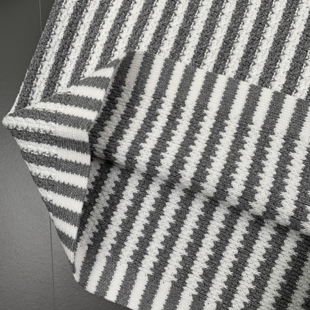 2024SS Tom Brown: Custom Knit Shorts with Muscular Knitting and Stylish Design - 图片 8