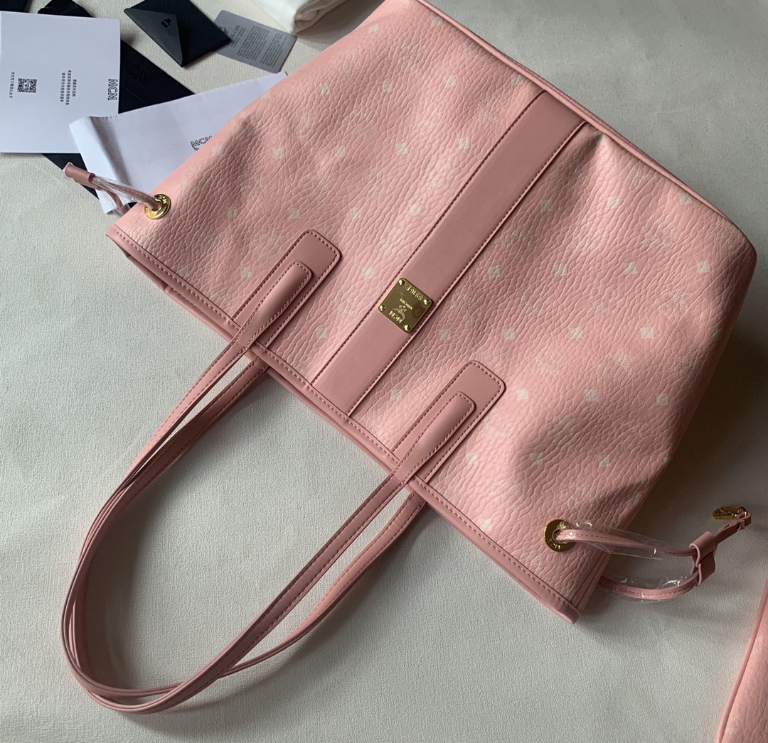 Miu Miu 中号 ［ ］