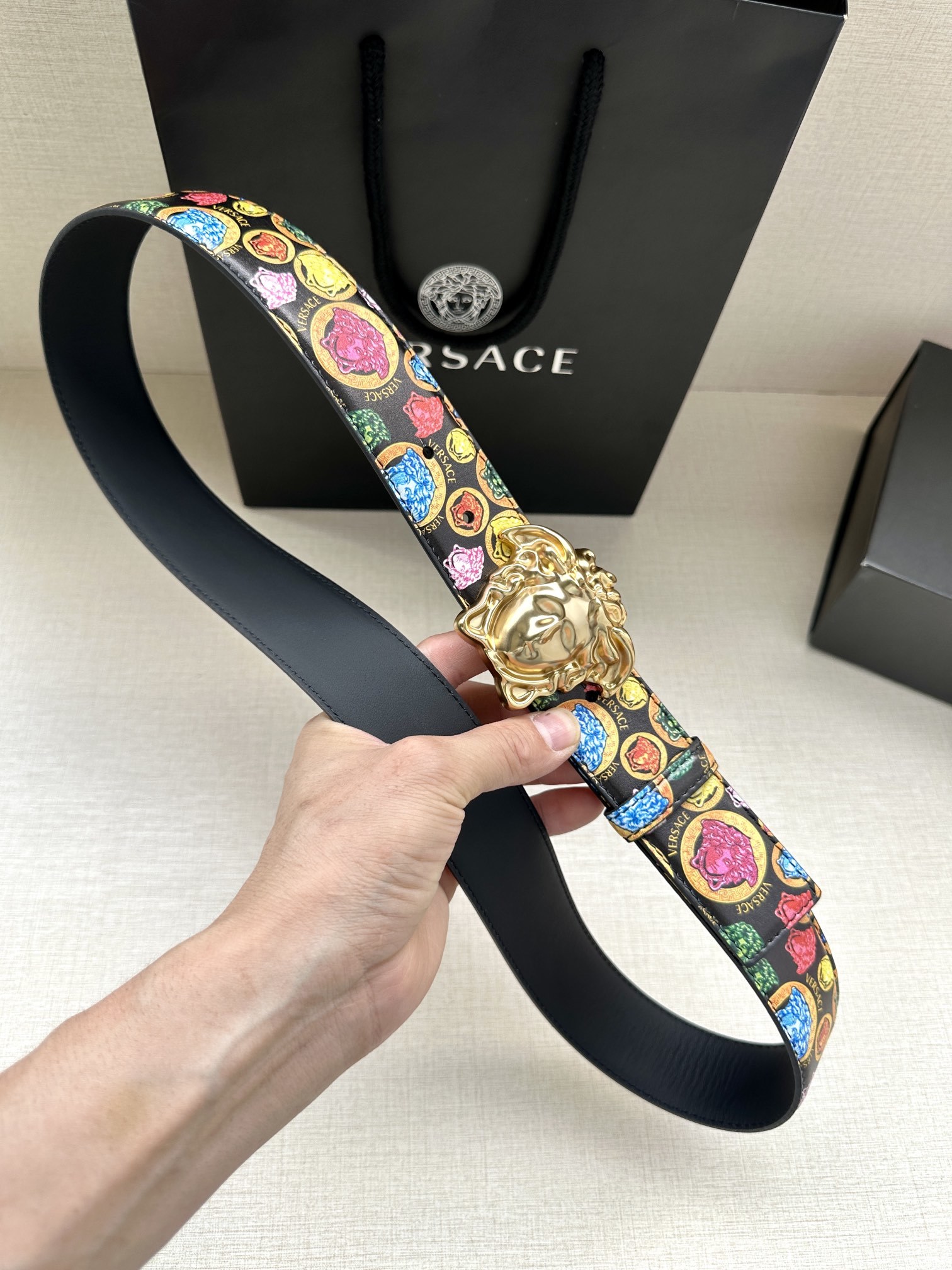 宽度3.8cmVERSACE此款双面