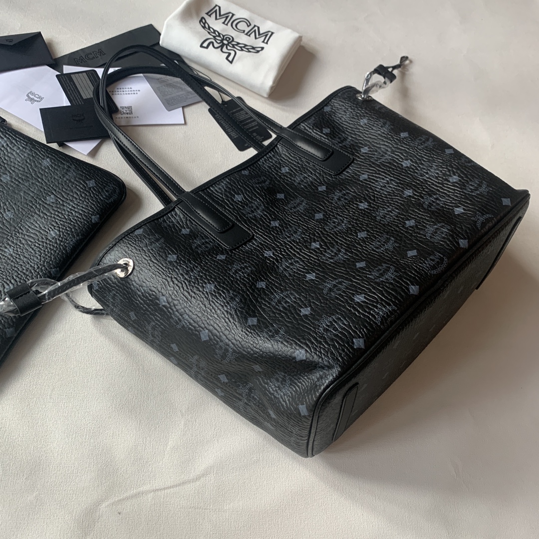 Miu Miu 中号 ［ ］