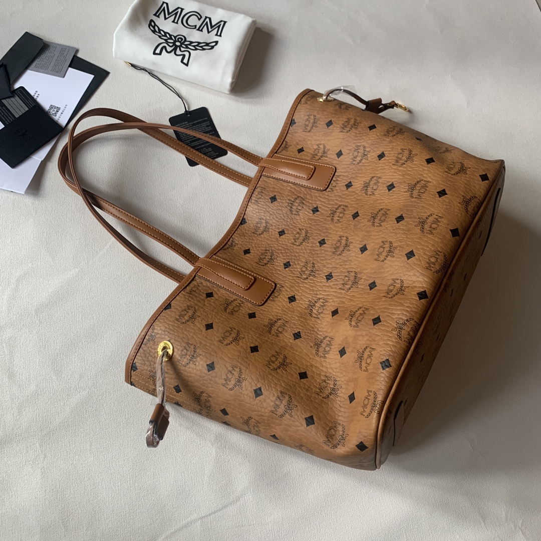 Miu Miu 中号 ［ ］