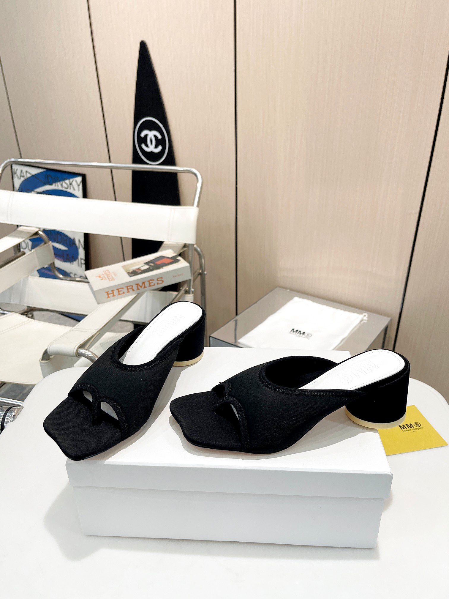 p240 ¡Ligera marca de lujo Maison Margiela Maison Margiela 23 primavera y verano mm6 tacón redondo e