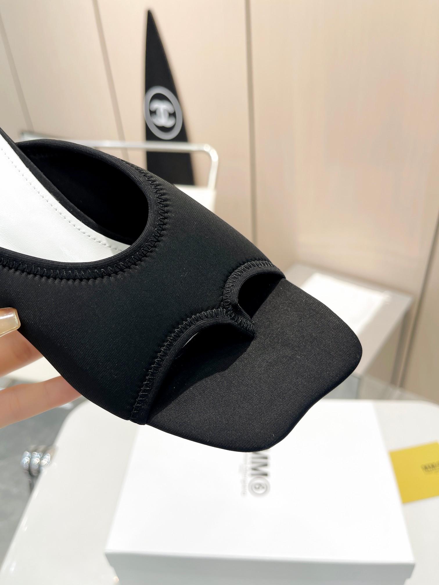 p240 ¡Ligera marca de lujo Maison Margiela Maison Margiela 23 primavera y verano mm6 tacón redondo e