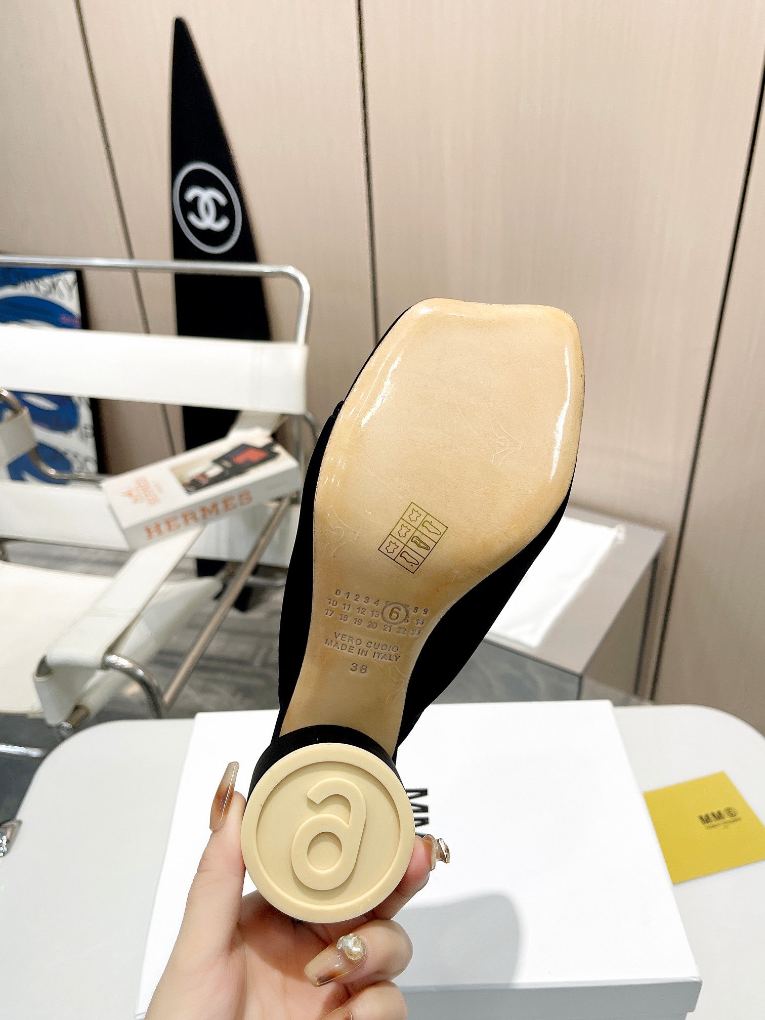 p240 ¡Ligera marca de lujo Maison Margiela Maison Margiela 23 primavera y verano mm6 tacón redondo e